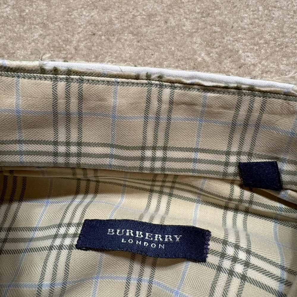 Burberry London Shirt Mens Medium Beige Plaid Twill Button Down LS USA Distress - Picture 2 of 16